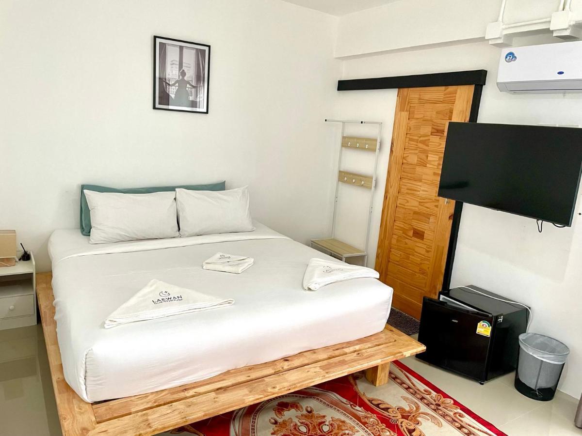 Laewan Guesthouse Baan Tai Dış mekan fotoğraf