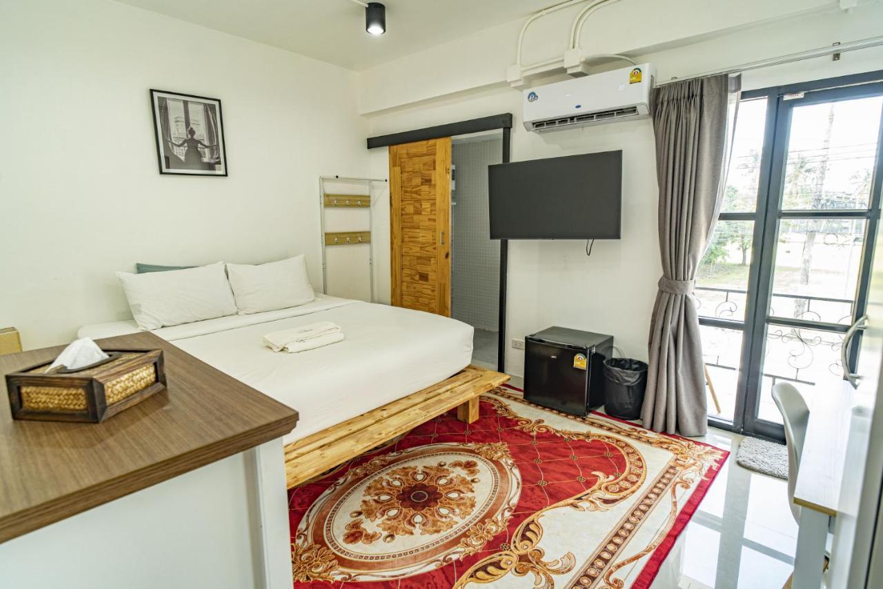 Laewan Guesthouse Baan Tai Dış mekan fotoğraf